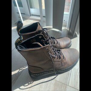 Dr. Martens - Combs Crazy Horse Leather Casual Boots (Men: Size 8)